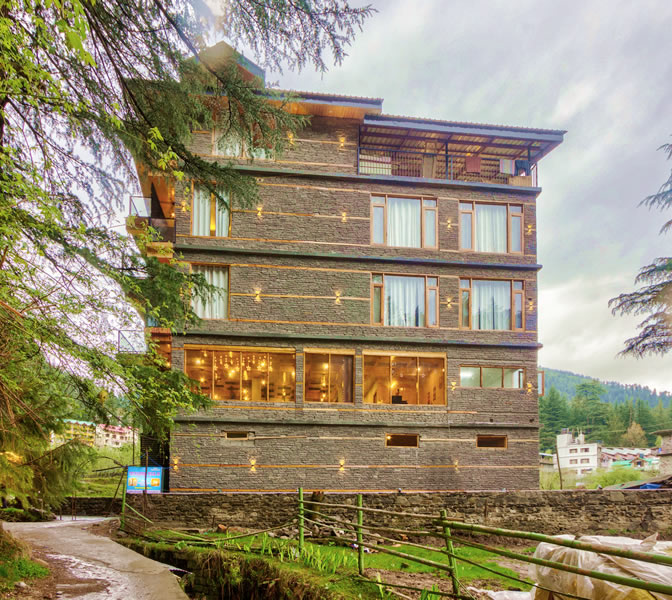 resorts in manali