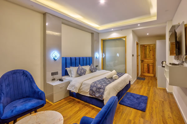 Super Deluxe Room